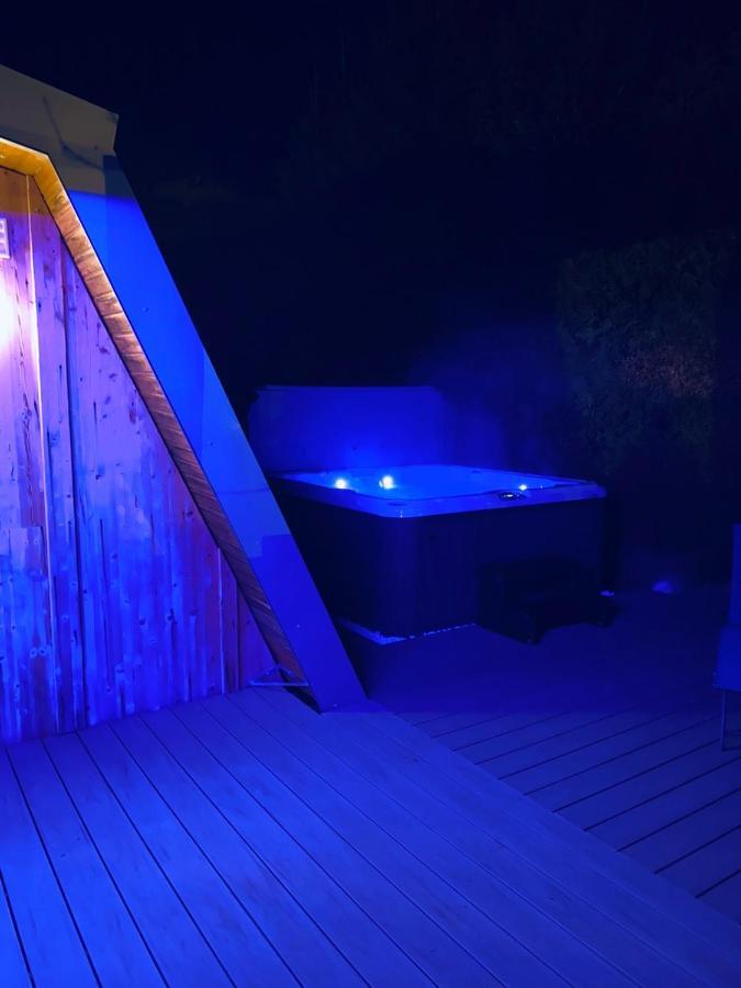 Au-Doux-Altic Chalet Romantique Avec Jacuzzi Et Sauna Métabief Εξωτερικό φωτογραφία